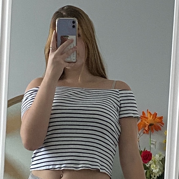off the shoulder top - Picture 1 of 1